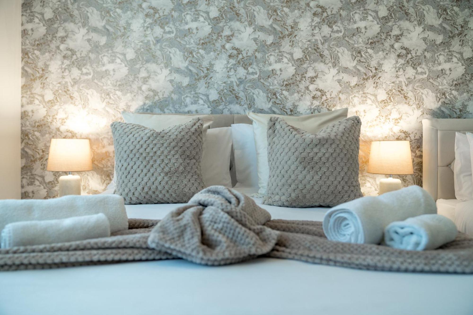 Апартаменты Lux 3Bed Near Wembley With Parking By Oceana Group - Sleeps 8 Харроу Экстерьер фото